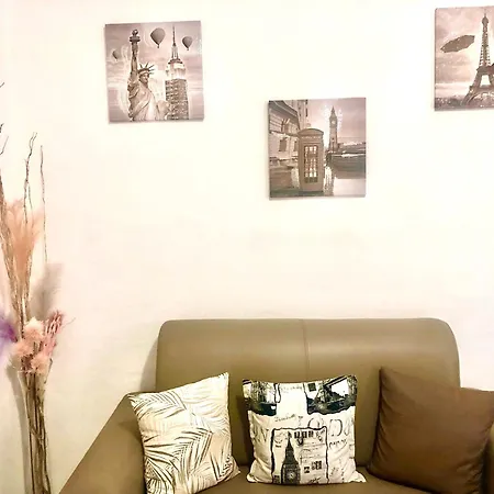 La Maison De Famille *